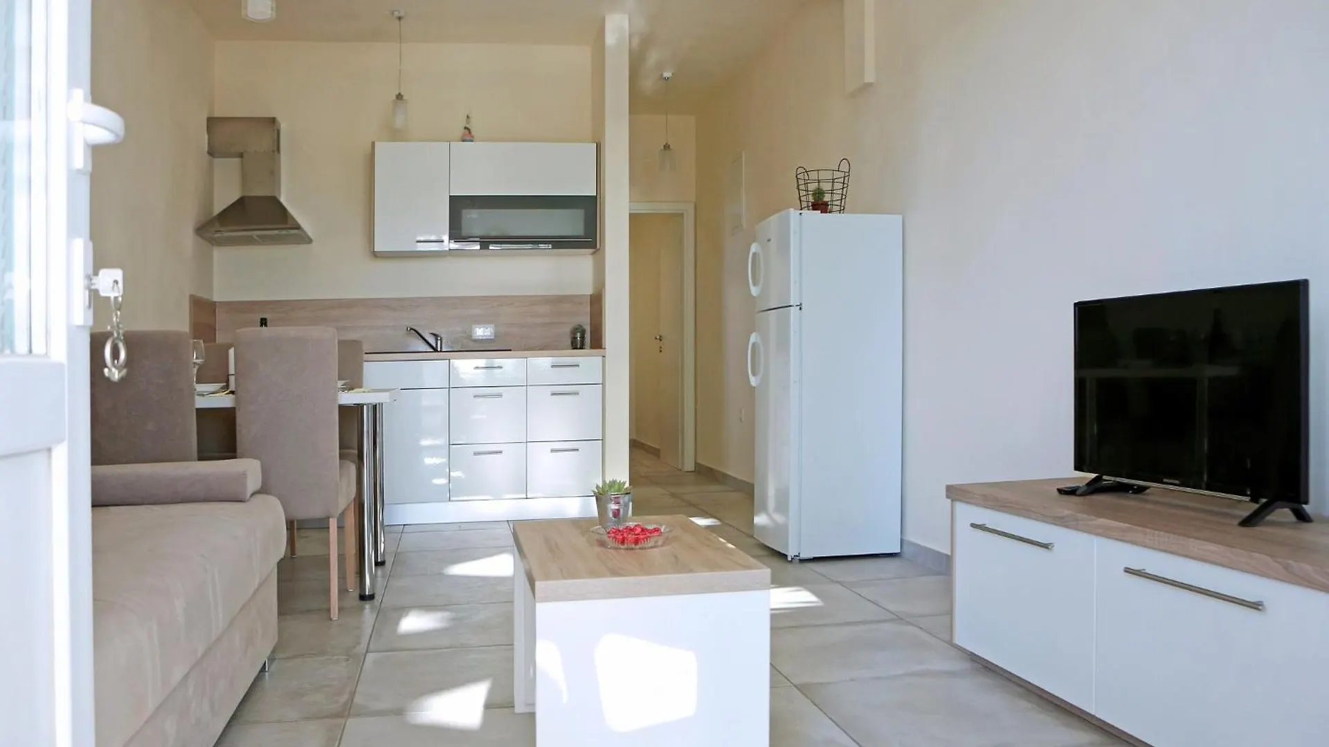 Ljubač Tasteful Apartment Landscaped Garden קרואטיה